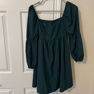 NWT Elegant Dark Green Dress with Puff Sleeves